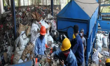 The Government to Require PLN to Buy Electricity from Trash-Powered Power Plants