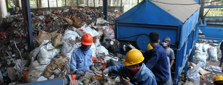 The Government to Require PLN to Buy Electricity from Trash-Powered Power Plants