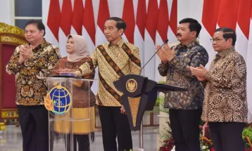 Presiden Jokowi Luncurkan Sertifikat Tanah Elektronik
