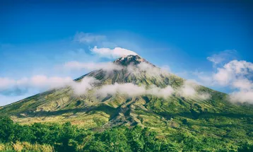 Mount Anak Krakatau Erupted Thursday Morning