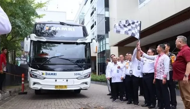 DAMRI Luncurkan Layanan Bus Lintas Batas Negara dari Singkawang ke Kuching