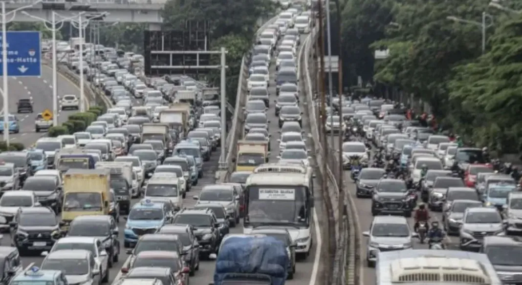 Demi Kelancaran Arus Mudik, Pemerintah Terapkan Sistem Contra Flow di Sejumlah Jalan Tol