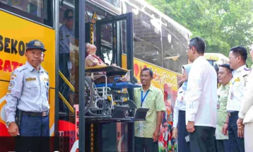 Jakarta Provincial Govt. Launches 5 Buses for Special Needs