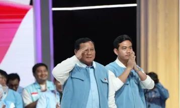Presidential Election 2024: Prabowo Expresses Gratitude after Voting at the Polling Station