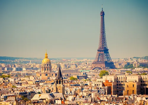 The Eiffel Tower Reopens after a Week of Non-operation