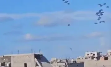 Airdropped Aid in Gaza Kills 5, Injures 10 After Parachute Fails to Open
