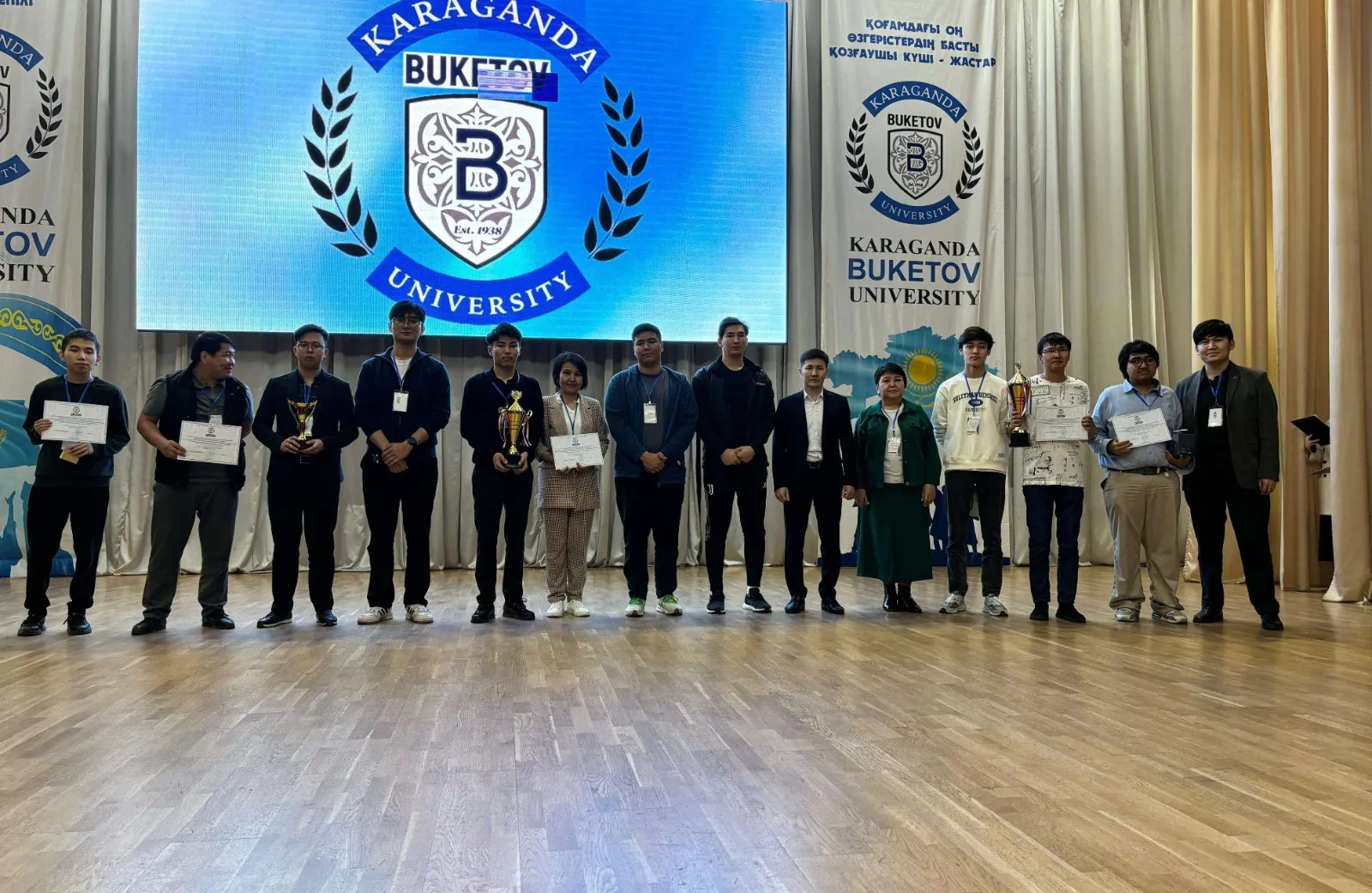 Mahasiswa Indonesia Ernest Regia Raih Juara 1 Olimpiade Sains Mahasiswa Republik ke-16 di Kazakhstan