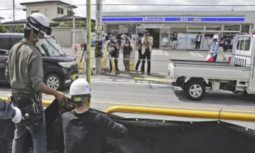 Japan Installs Barrier Blocking Viral Mt. Fuji View to Prevent Tourist Overcrowding