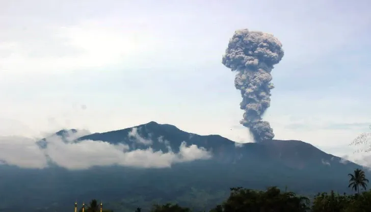 Gunung Marapi Kembali Erupsi Kamis Dini Hari