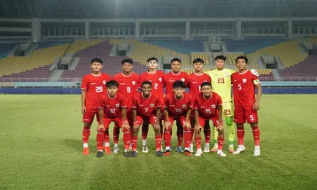 Putranya Tak Lolos ke Timnas Indonesia U-16, Darius Sinathrya Beri Pesan Menyentuh