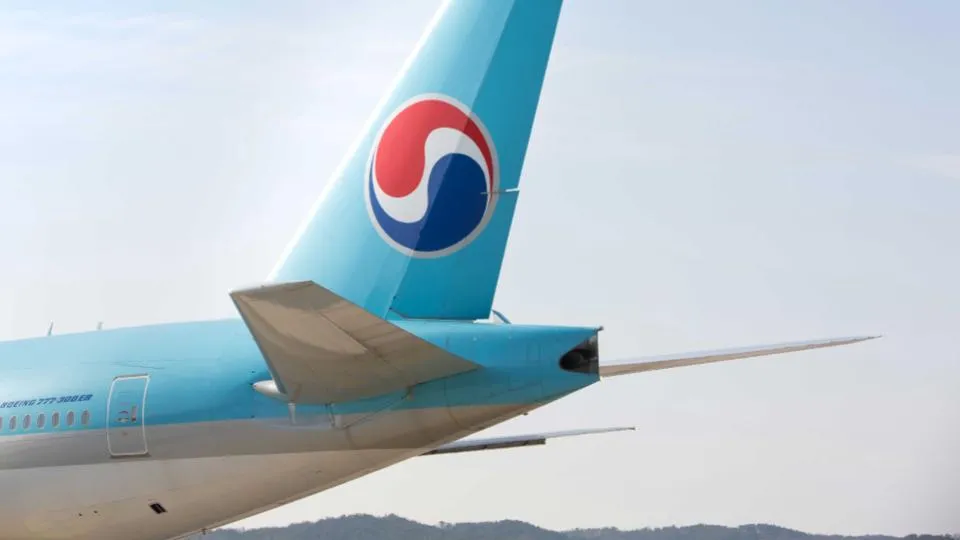 Korean Air Flight Makes Emergency Landing After Plummeting 27,000ft within Minutes