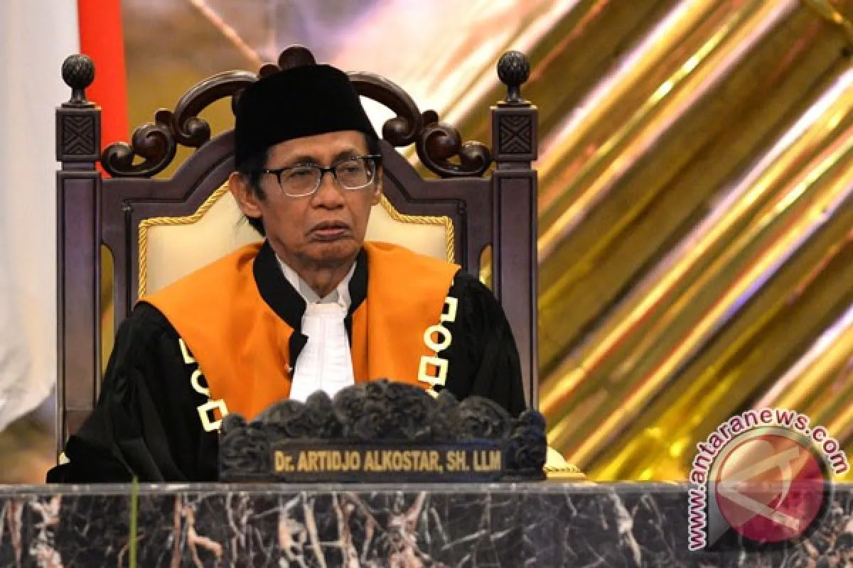 Artidjo Alkostar Buat Keok Koruptor: Bukti Hukum Tak Bisa di Beli dengan Uang