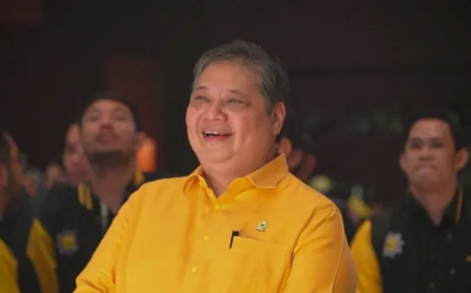 Airlangga Hartarto Steps Down as Golkar Chairman