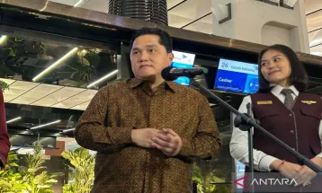 Menteri BUMN Erick Thohir Pastikan Harga Tiket Pesawat Turun Jelang Nataru