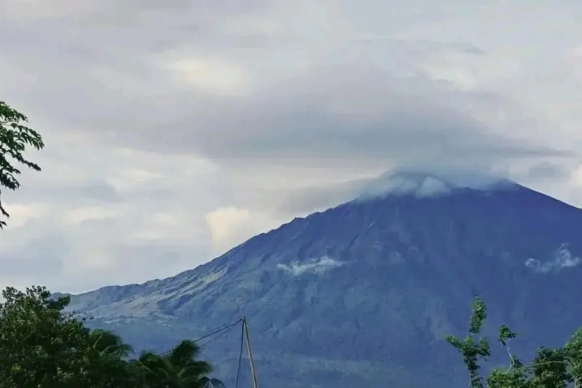 Mulai 1 Januari, Jalur Pendakian Gunung Rinjani Ditutup Selama 3 Bulan