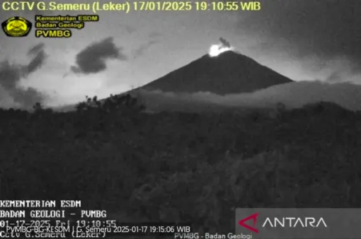 Gunung Semeru Kembali Erupsi, Letusan Setinggi 400 Meter