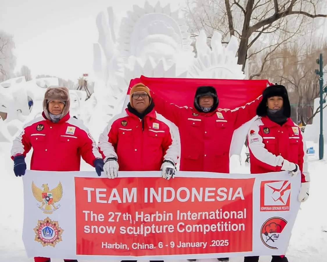 Balinese Artist Awards Snow Sculpture Competition in China