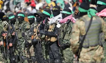 Hamas Serahkan Dua Tawanan Israel ke Palang Merah Internasional di Rafah